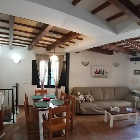 Apartamento Sa Casa *